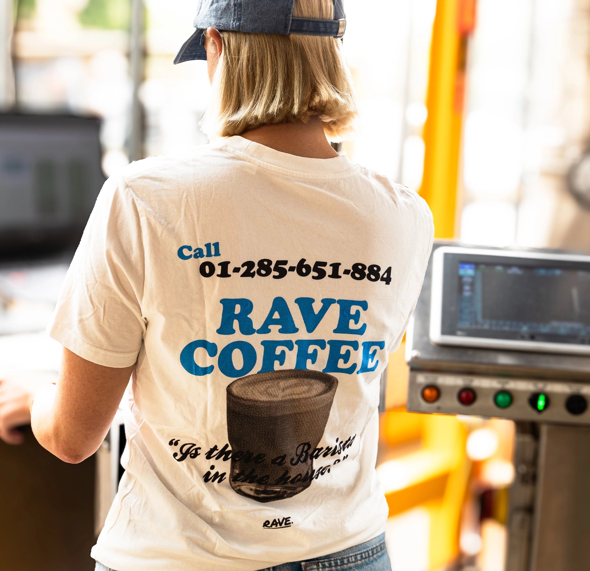 Rave Coffee Call Me tricou bumbac organic off-white
